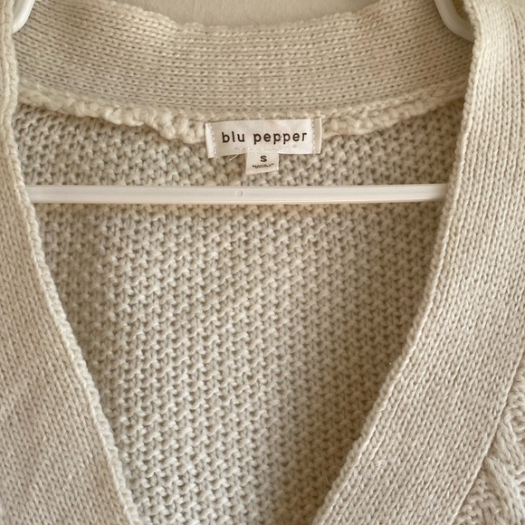 Blu Pepper White Cream Knit Cardigan Button Up Women’s Small - Picture 7 of 8